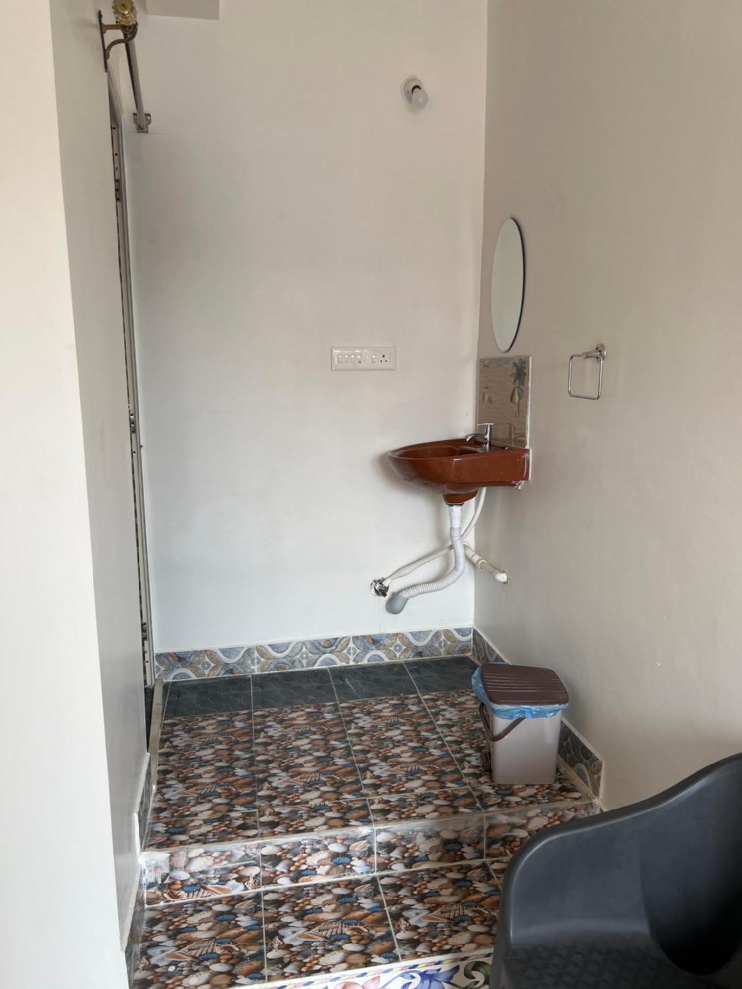 Kavieya Residency Hotel Pūrnānkuppam Exterior foto
