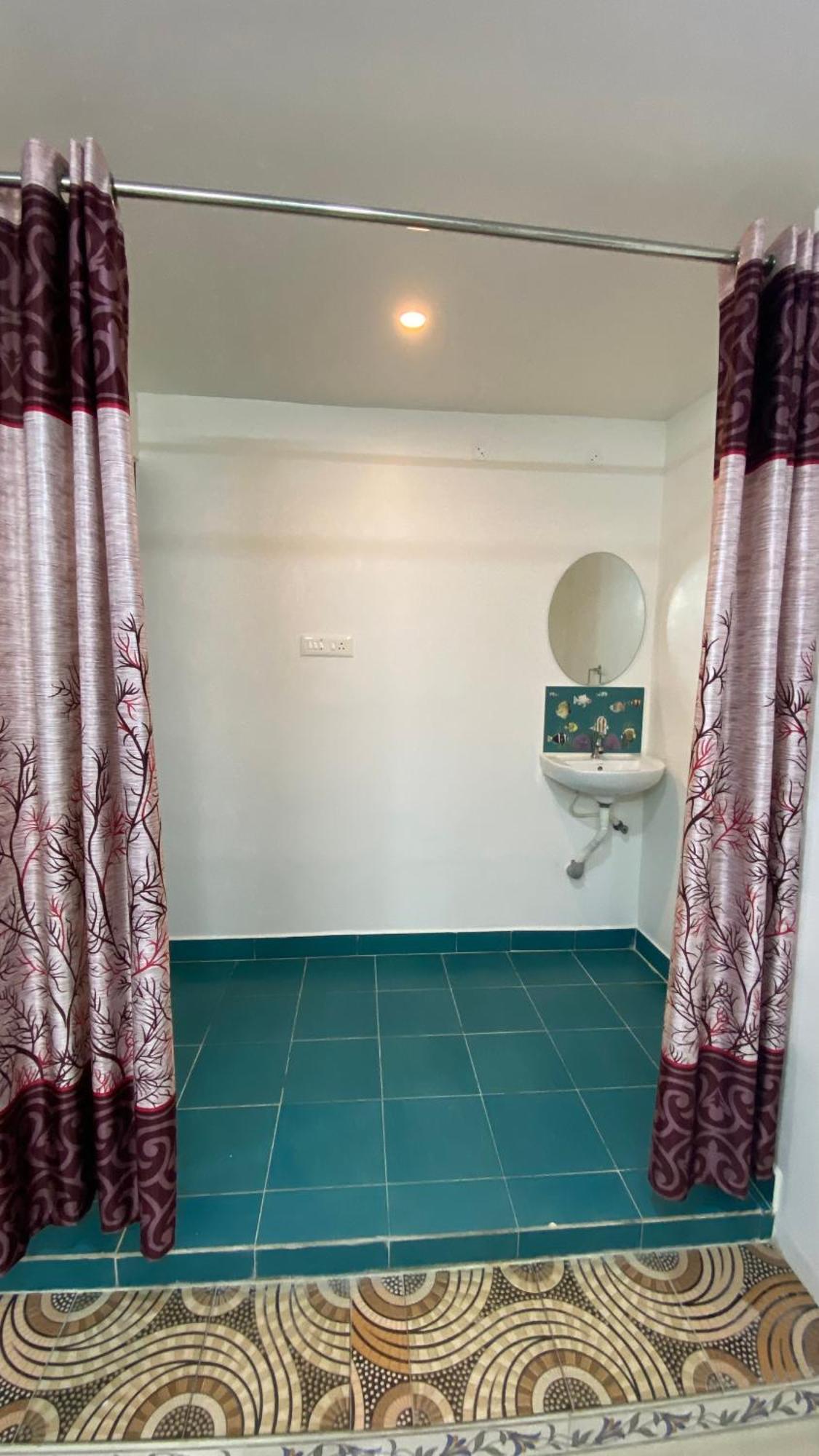 Kavieya Residency Hotel Pūrnānkuppam Exterior foto